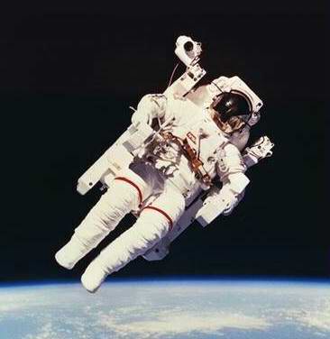 Problems in space travel - space suits 8th picture