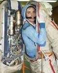 Problems in space travel - space suits 6th picture